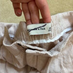 Abercrombie & Fitch Light Brown Checkered Trousers